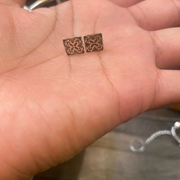 Accessories - Floral Square Stud Earrings